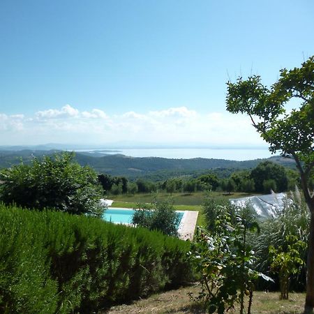 Agriturismo La Bicocca - Apt. "Il Leccio" Castel Rigone Luaran gambar
